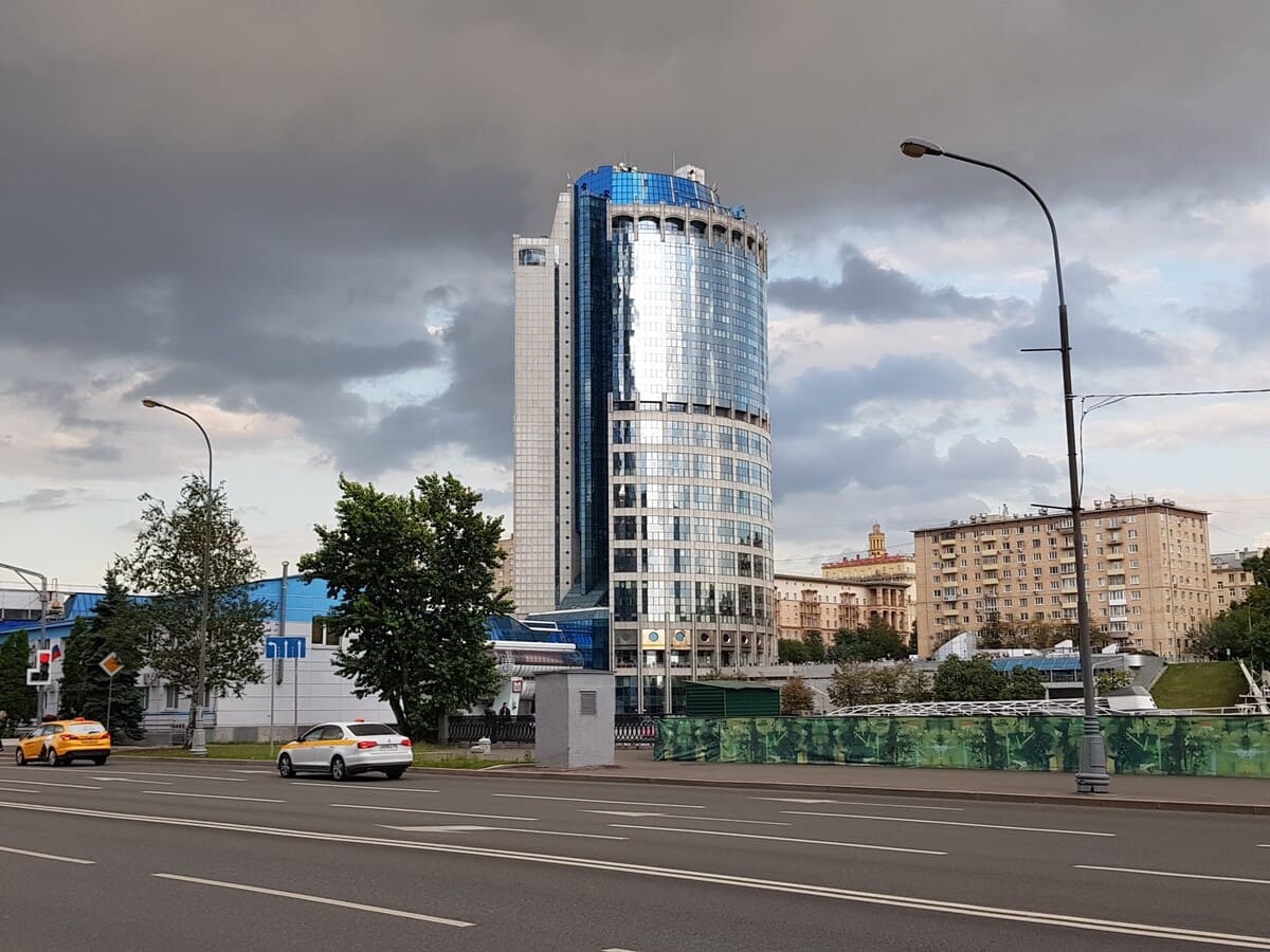 Офисы от 950 до 1100 кв.м. в аренду и продажу в Москве и Московской области